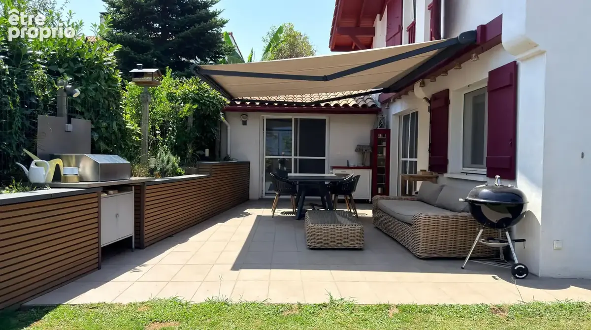 Ustaritz centre, maison familiale de 103 m² (au sol 115m²) avec garage - photo 13