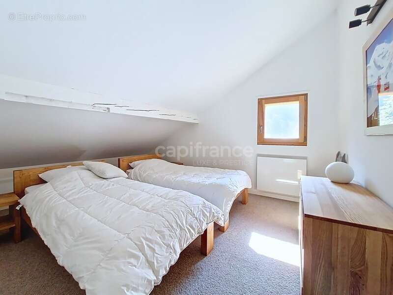 Chalet à vendre 5 pièces LES CONTAMINES MONTJOIE (74) - photo 11