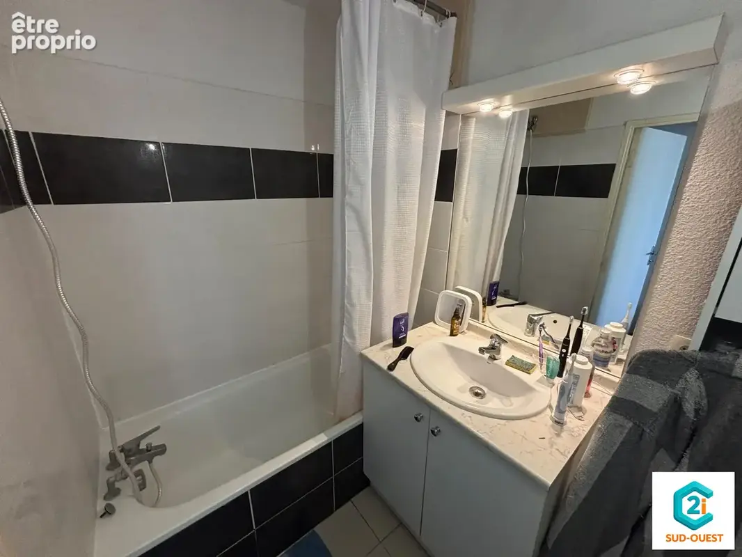 Appartement 2 pièces 43 m² à vendre à Tarbes (65000) - photo 5