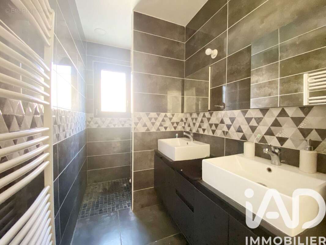 Photo 9 - Maison à SORGUES