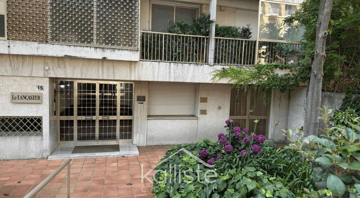 Commerce à AJACCIO
