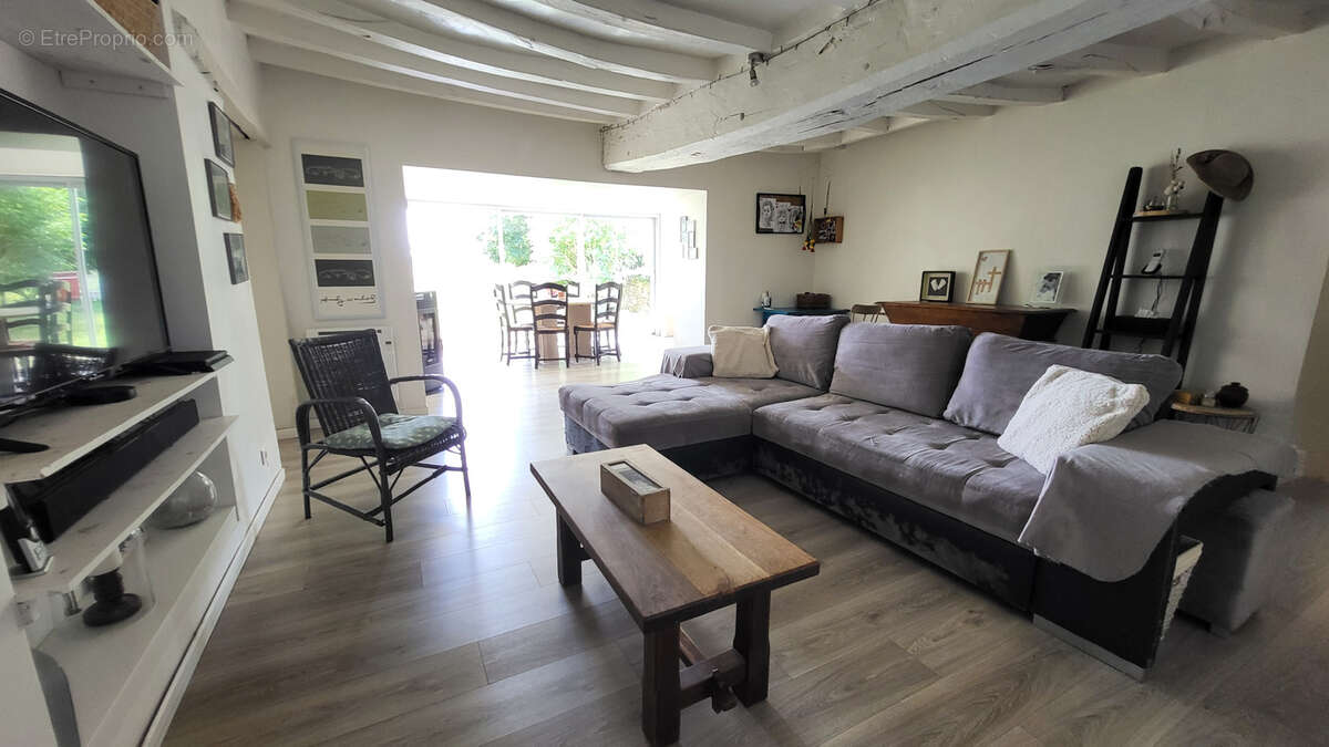 Maison à LA ROUXIERE