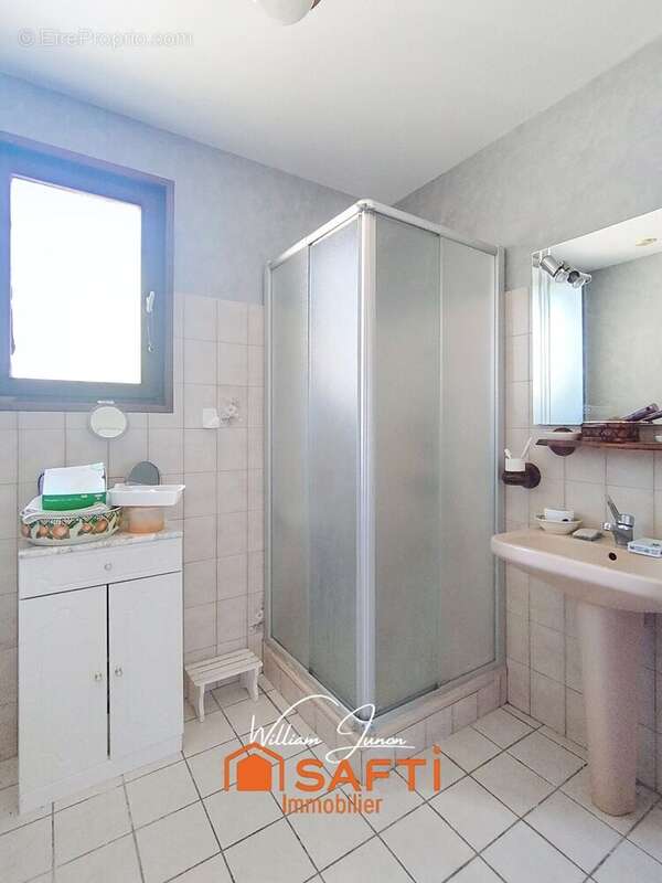 Maison 94 m² à Bas-En-Basset  - photo 4