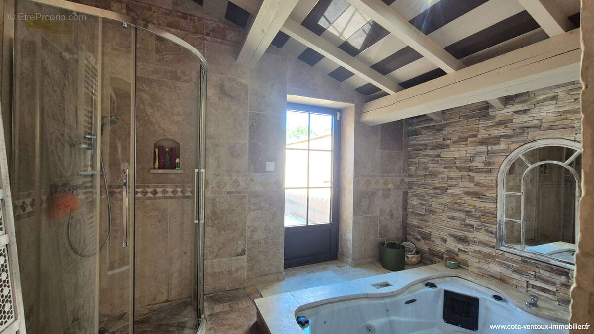 Maison à VACQUEYRAS