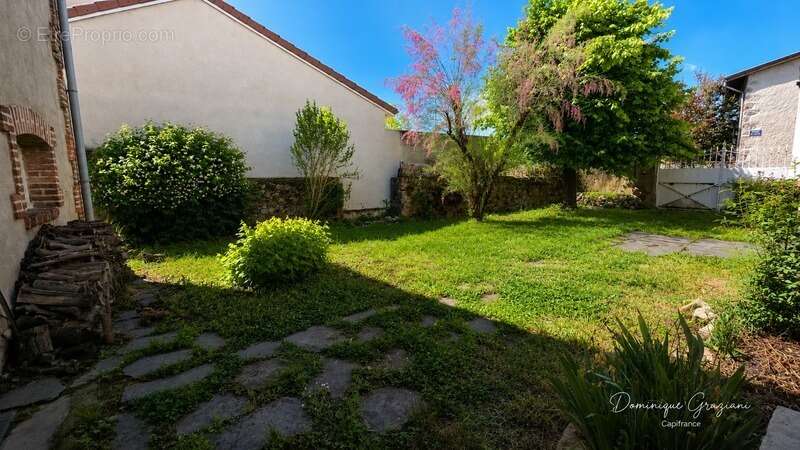 Appartement à AUREC-SUR-LOIRE