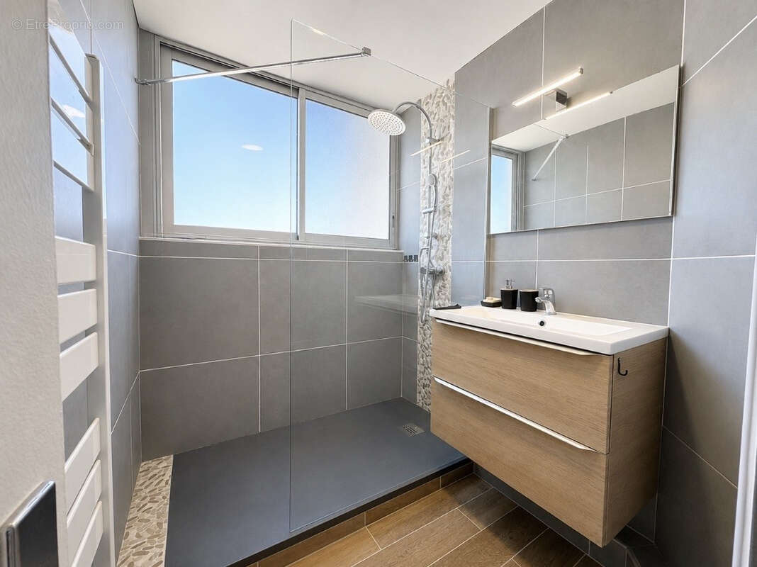 Appartement à MARSEILLE-13E
