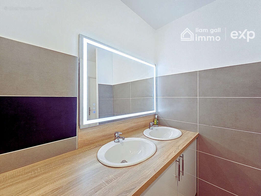 Appartement à SAINT-CYPRIEN