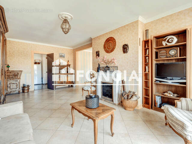 Appartement à NOISY-LE-ROI