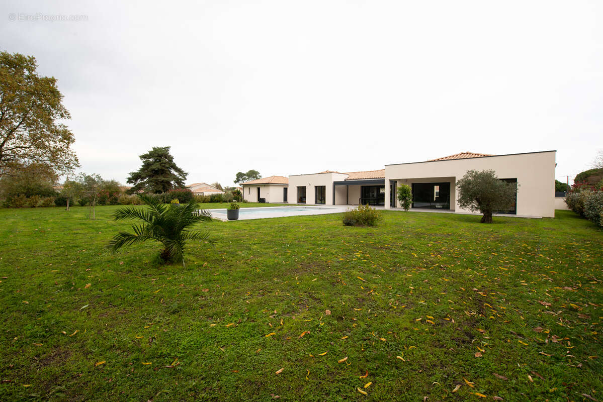 Maison à LESPARRE-MEDOC