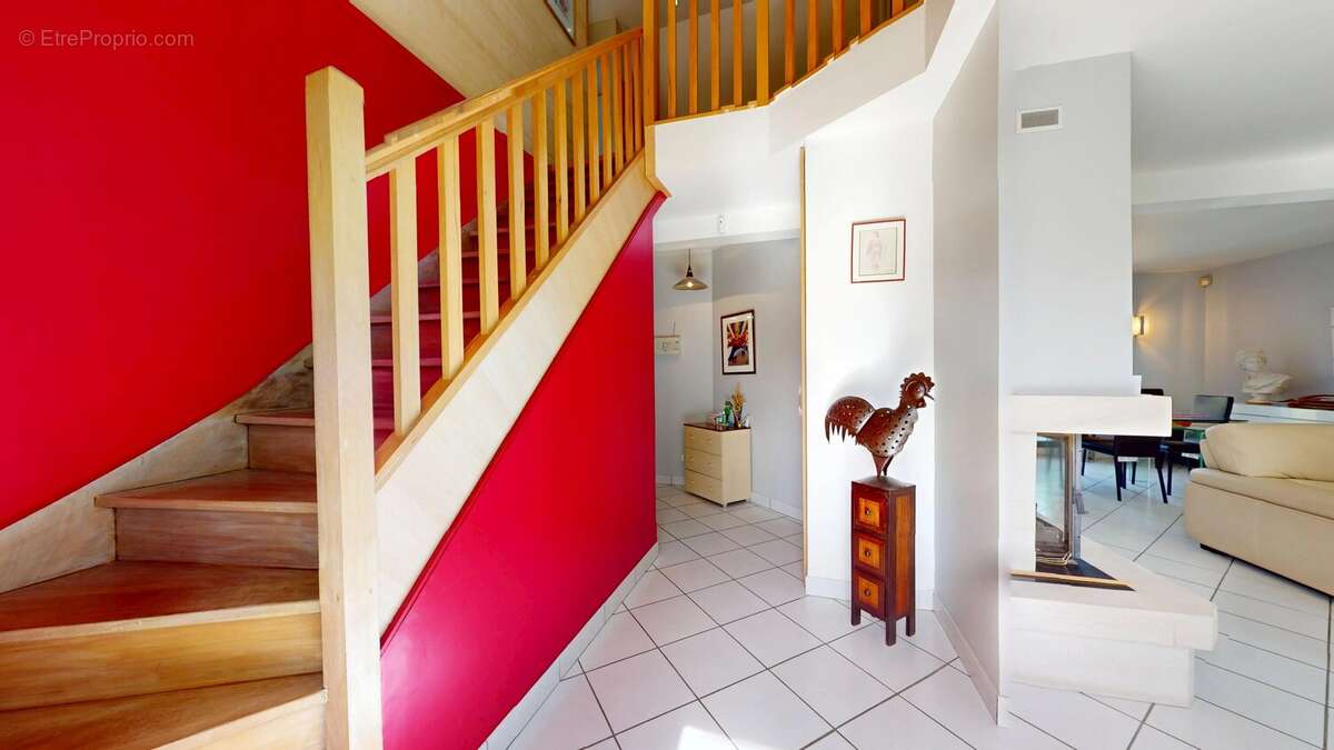 Maison à COUBRON