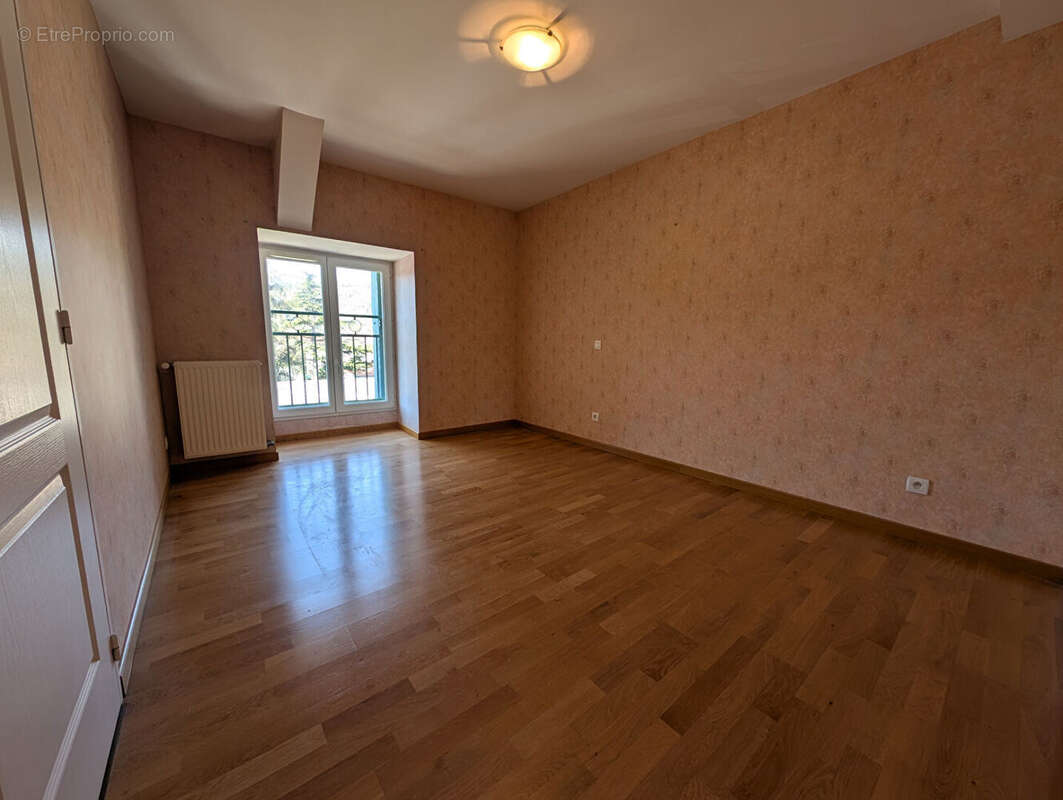 Appartement à SAINT-PERAY
