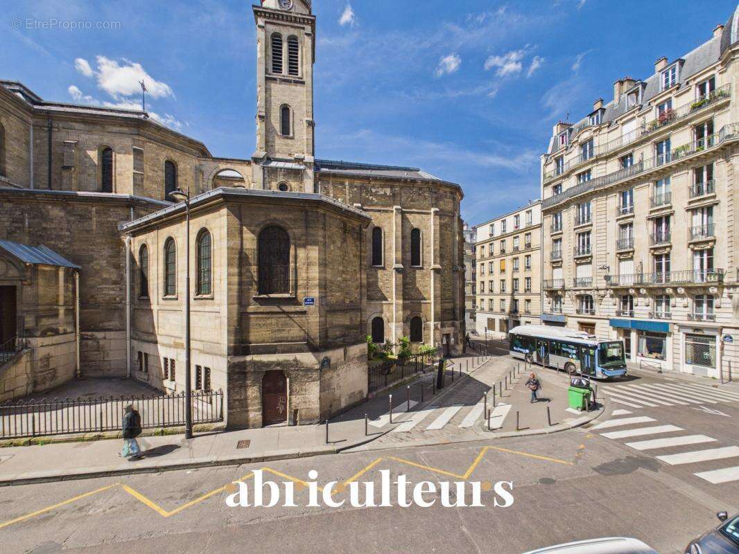 Appartement à PARIS-18E