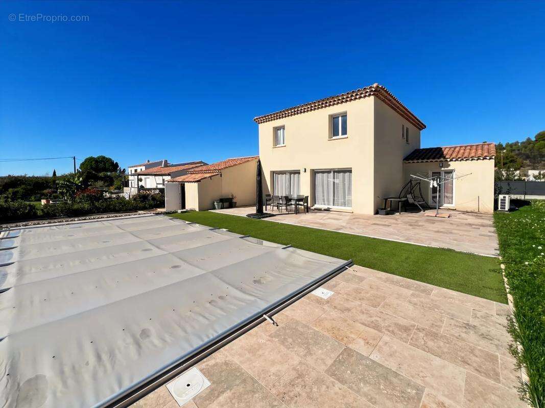 Maison à VINON-SUR-VERDON