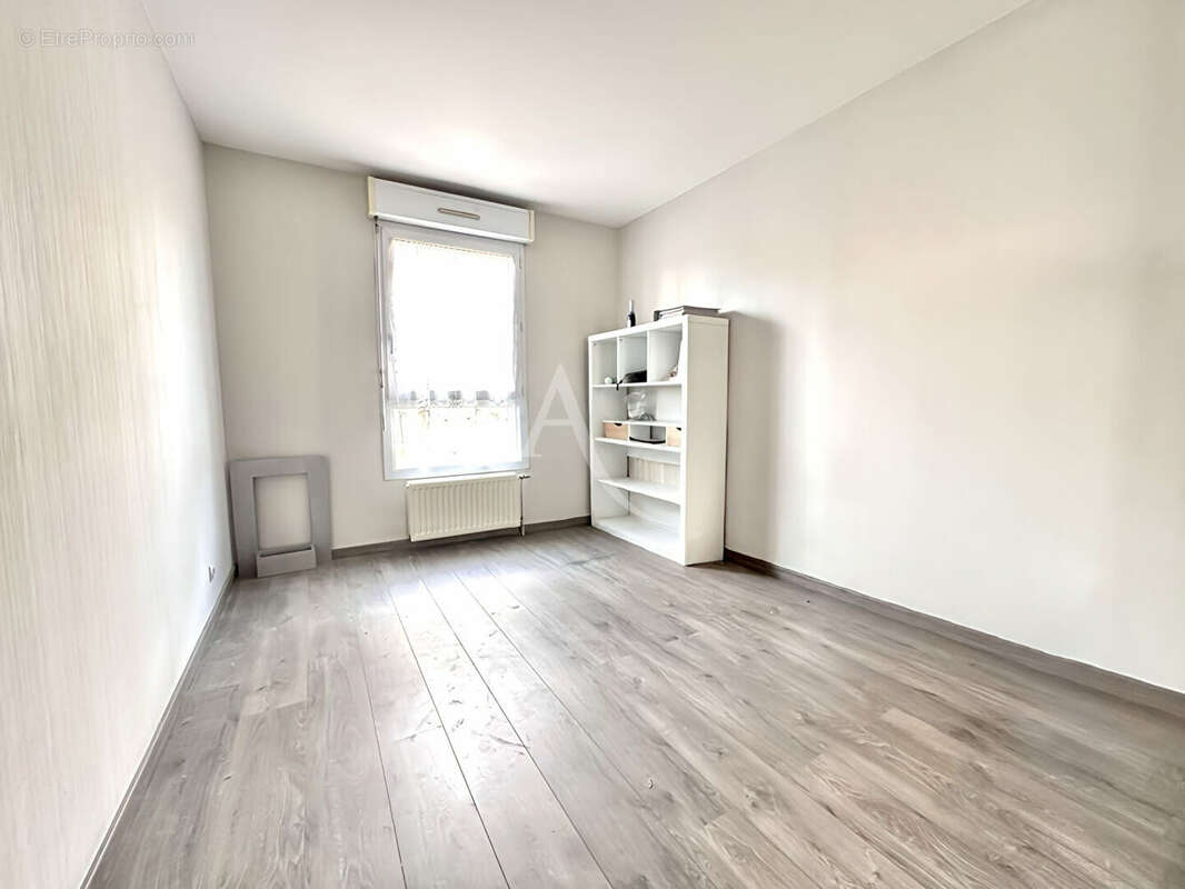 Appartement à BUSSY-SAINT-GEORGES