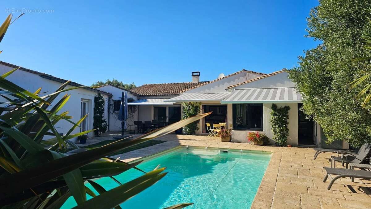 Maison à LA COUARDE-SUR-MER