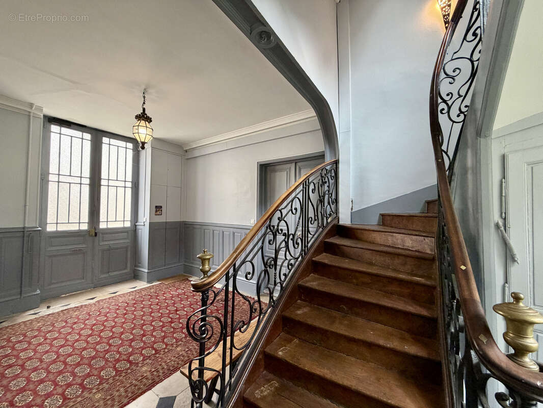 Dans Hôtel Particulier - Apt T2 de charme - Hyper centre Orléans - photo 11