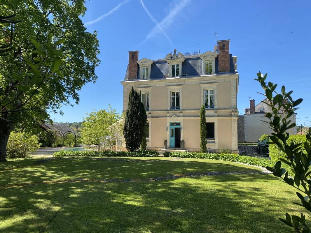 Maison à SAINT-JUNIEN