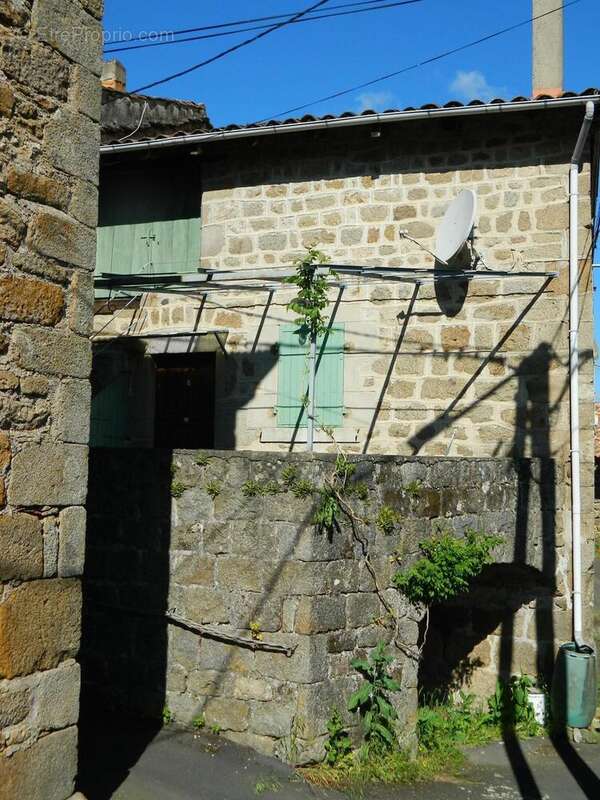 Photo 2 - Maison à SAINT-MARTIN-DE-VALAMAS