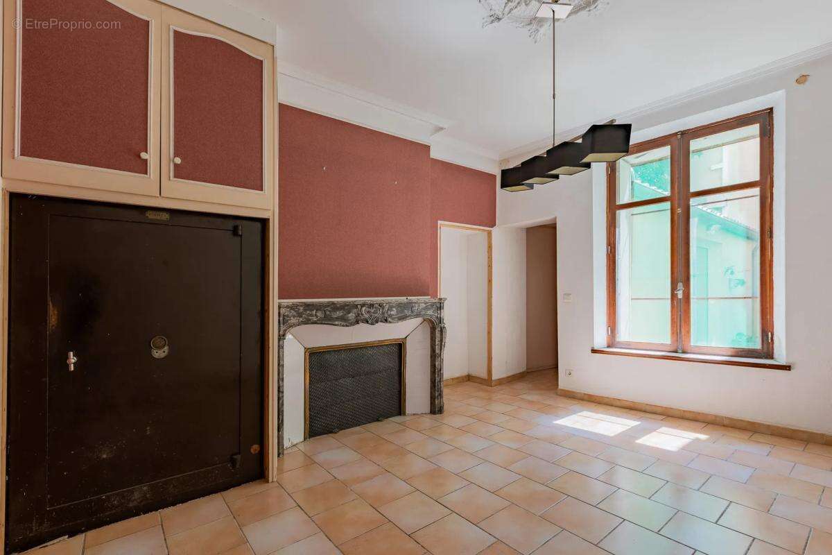 Maison à LEZIGNAN-CORBIERES