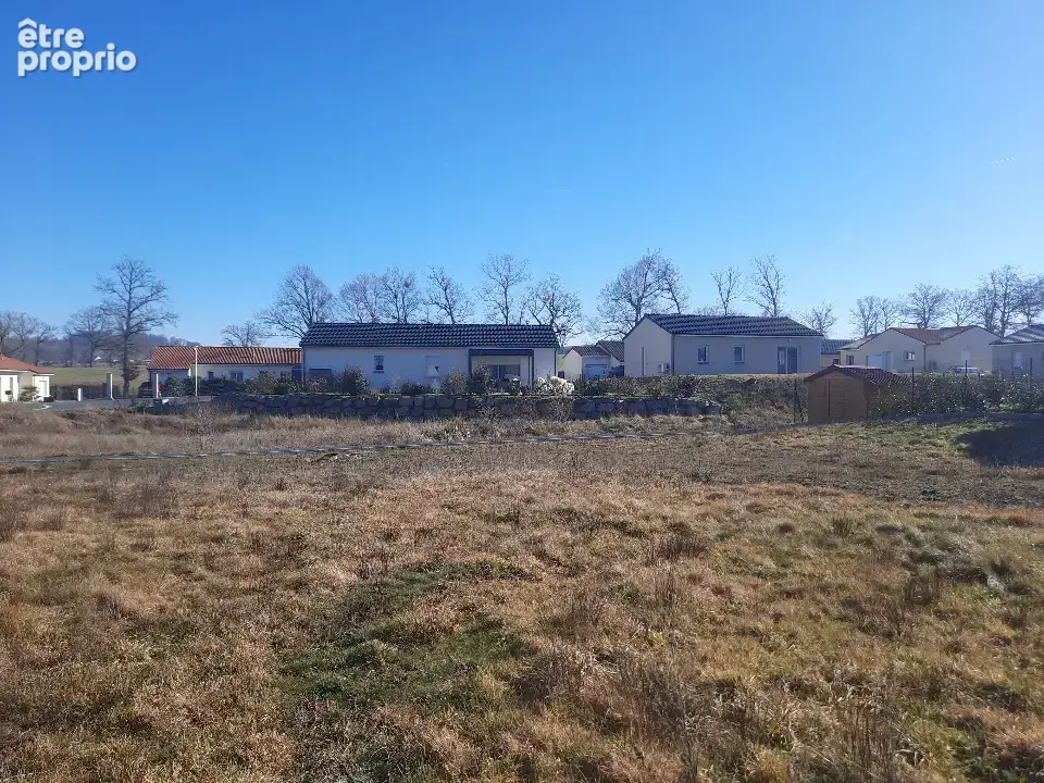Terrain 707 m² à Saint-Paul-Des-Landes  - photo 4