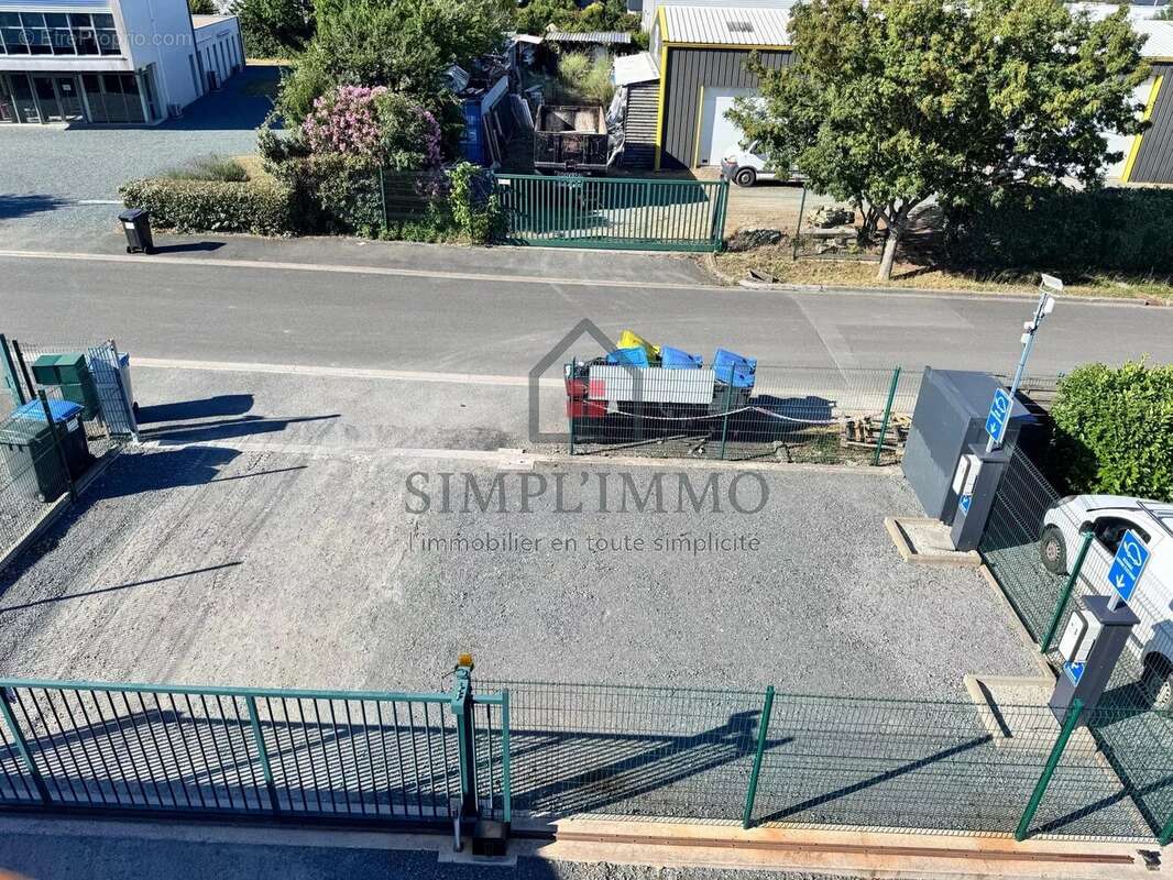 Commerce à SAINT-MEDARD-D'AUNIS