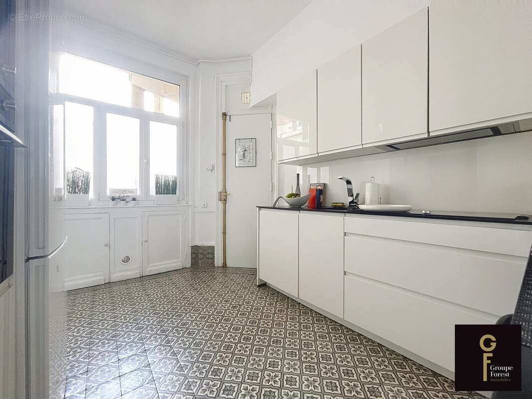 Appartement 125 m² à La Madeleine  - photo 6