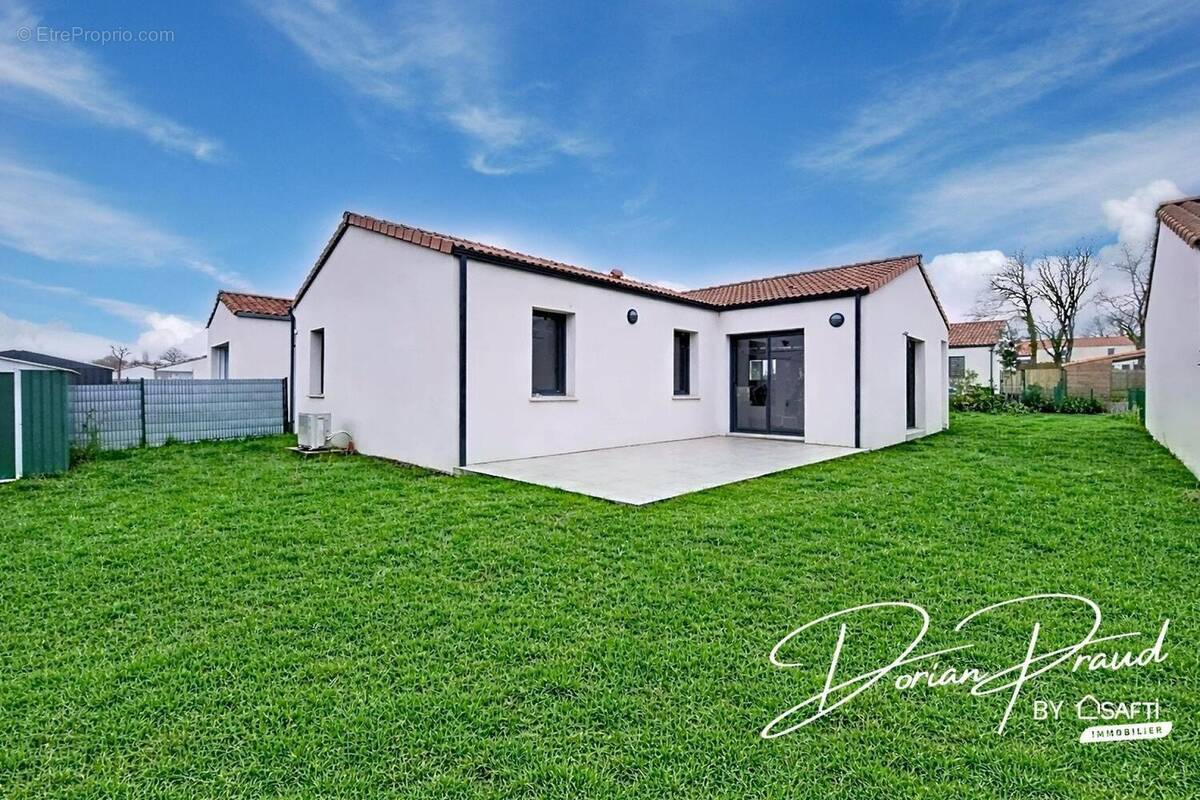 Photo 1 - Maison à LA GARNACHE