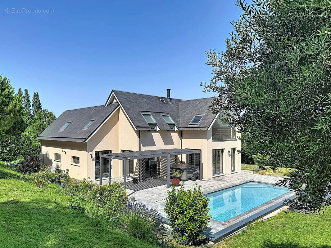 Maison à GONNEVILLE-SUR-MER