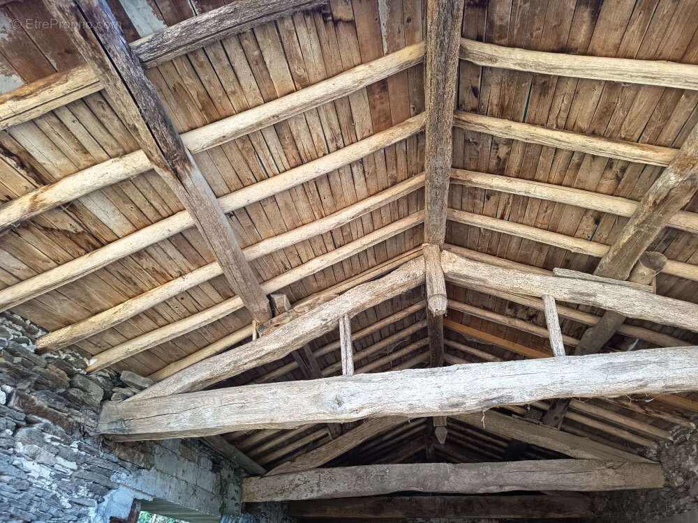 Maison à LA TOURETTE-CABARDES