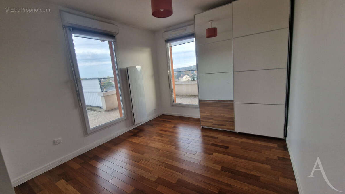 Appartement à MANTES-LA-VILLE