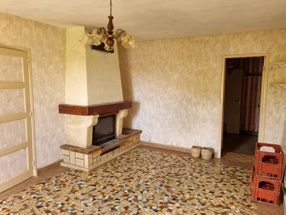 À proximité immédiate du centre du Donjon : - photo 18