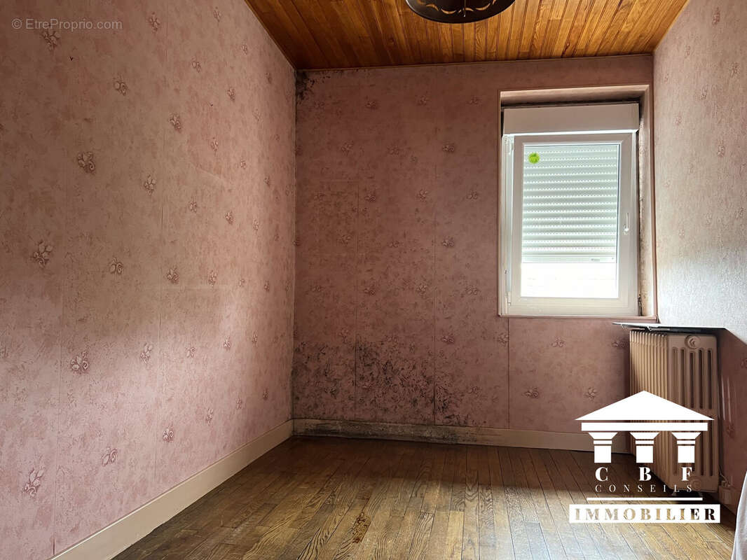 Maison 143 m² à Montchanin  - photo 7