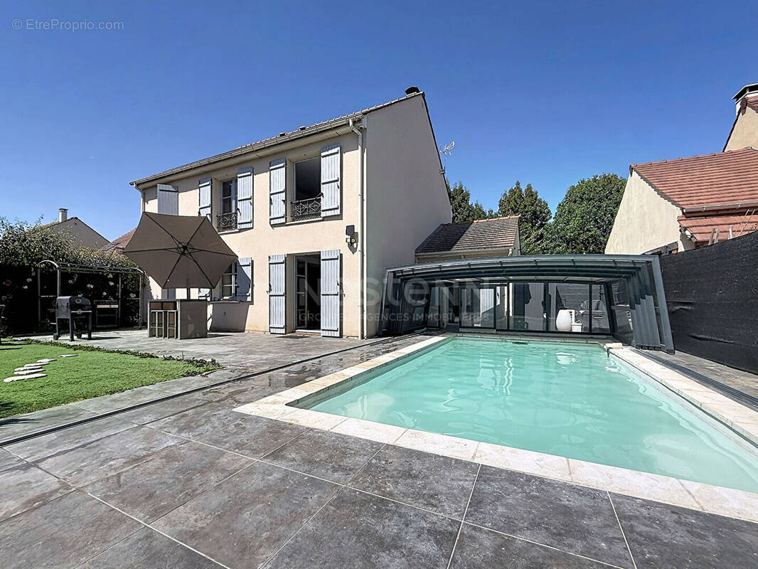 Maison à BRUYERES-SUR-OISE
