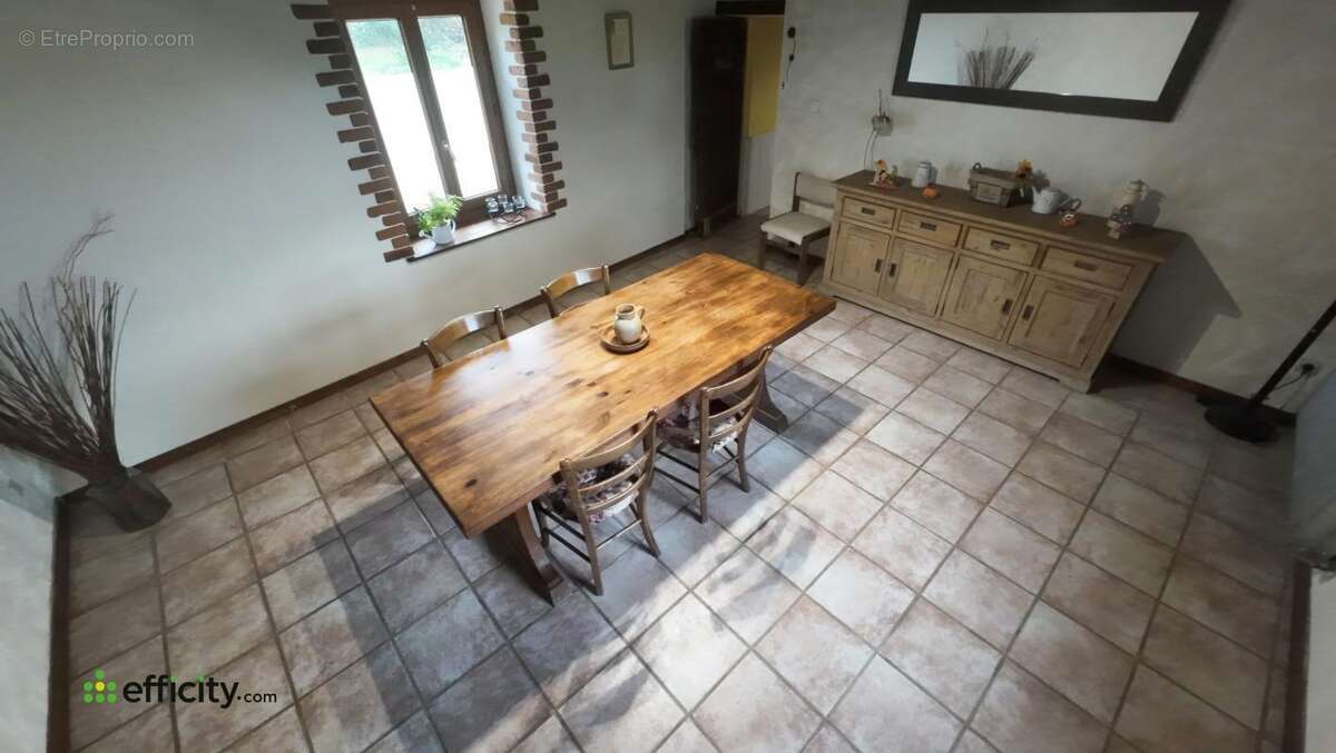 Maison à CHATILLON-SUR-CHALARONNE