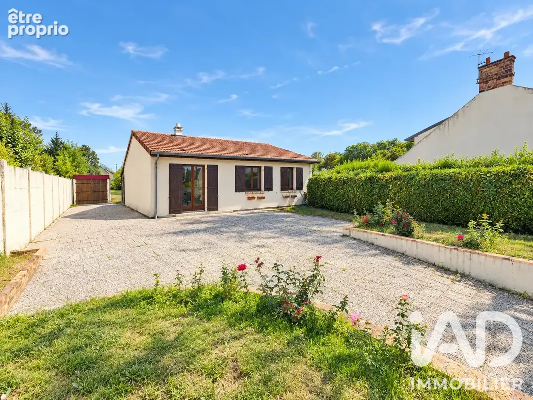 Photo 1 - Maison à MOISSY-CRAMAYEL