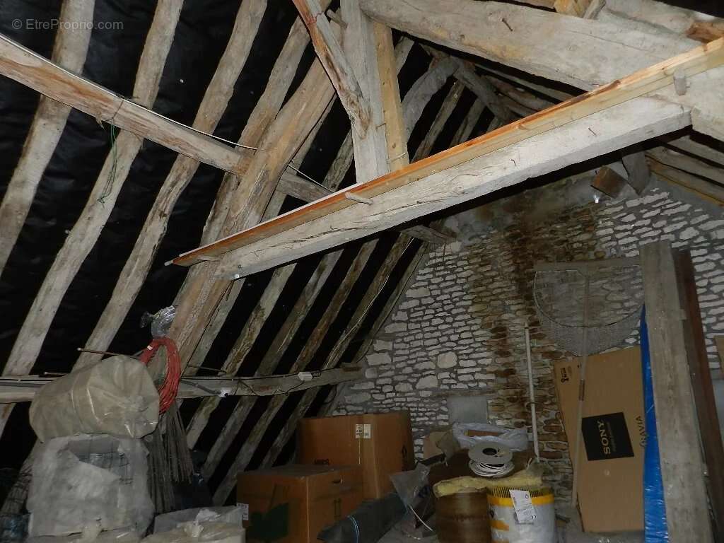 Maison à SAINT-PIERRE-SUR-DIVES