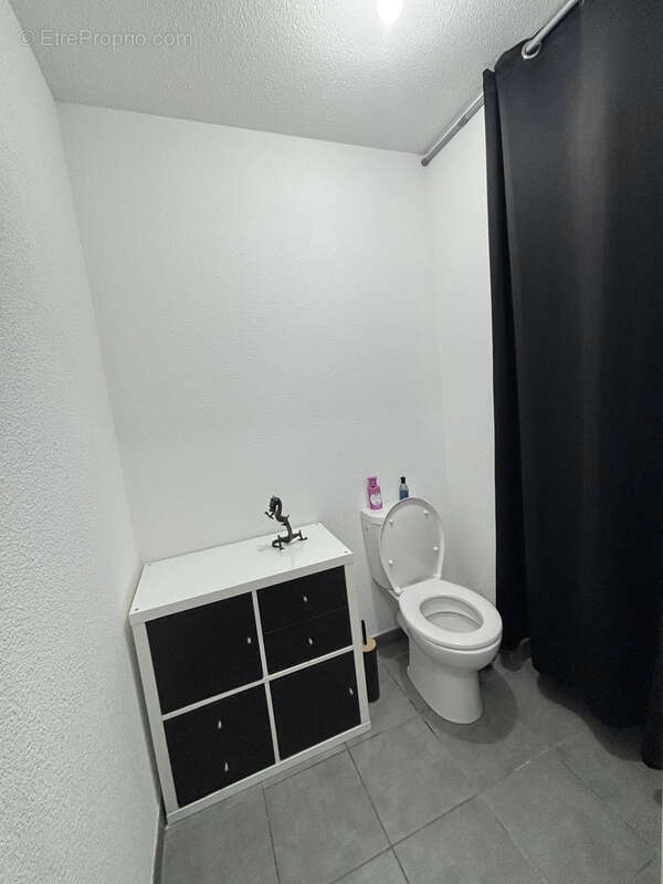 Appartement à BEAUZELLE