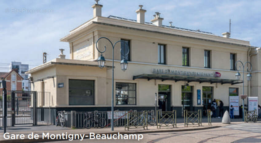 Appartement à BEAUCHAMP