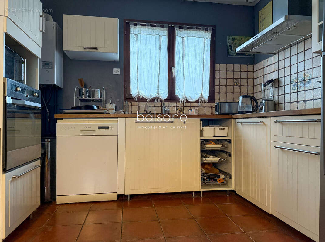 RDC - Cuisine ouverte - Maison à CAUDEBEC-LES-ELBEUF