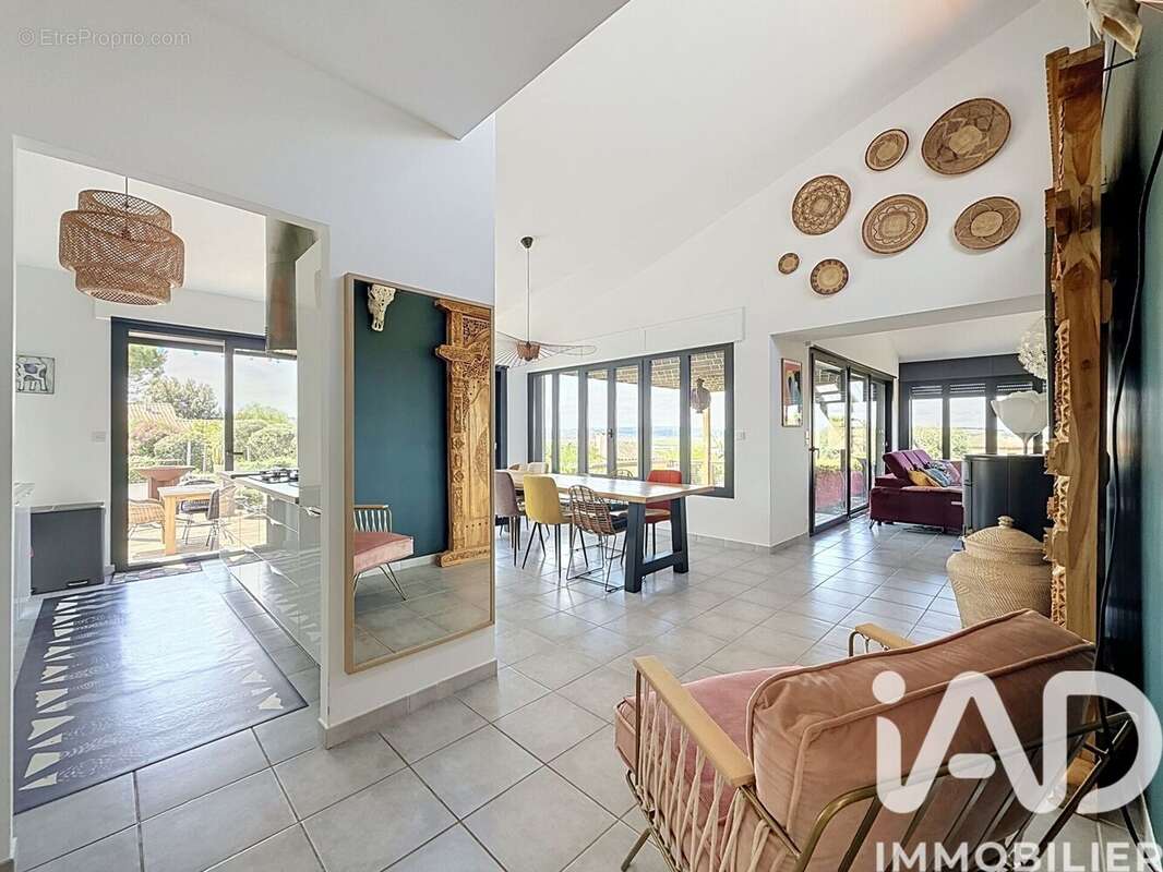 Maison 165 m² à Vendres  - photo 8
