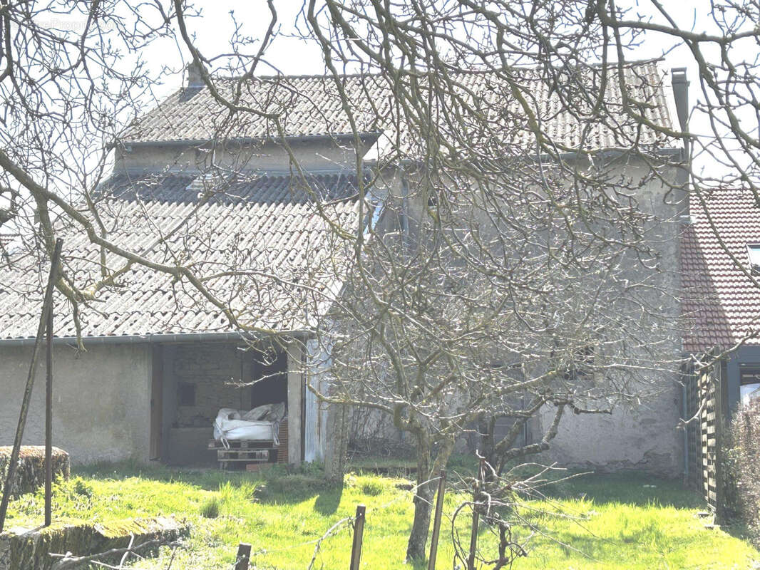 Grande maison a renover - photo 7