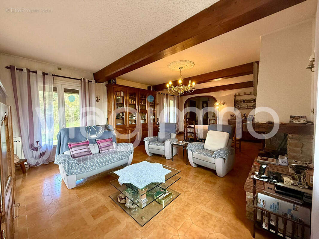 Maison à SAINT-MARTIN-D'ARDECHE