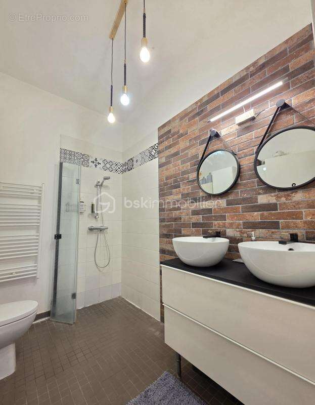 Maison à VERT-SAINT-DENIS