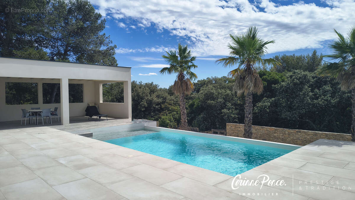 Maison à NIMES
