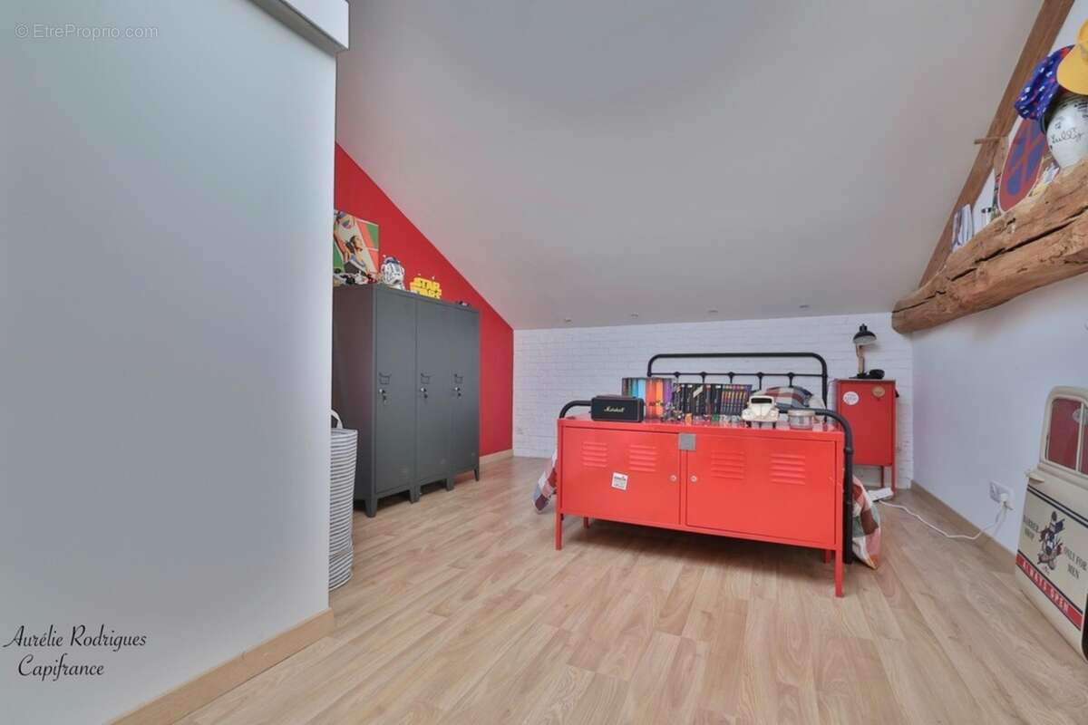 Maison à vendre 7 pièces SAINT MARTIN BELLE ROCHE (71) - photo 12