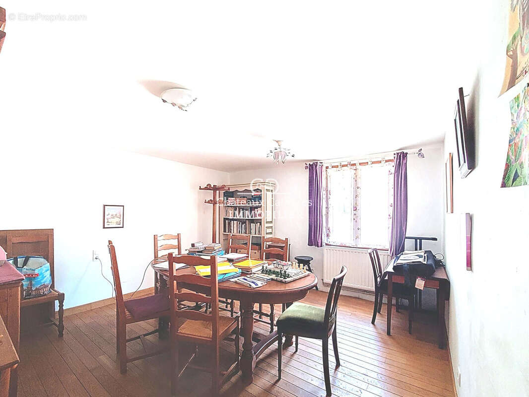 Maison à CUBIERES-SUR-CINOBLE