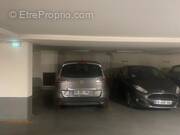 Parking à PARIS-17E