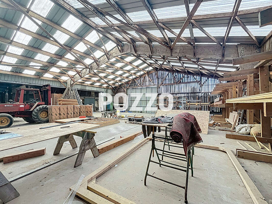 Commerce à NOTRE-DAME-DU-TOUCHET