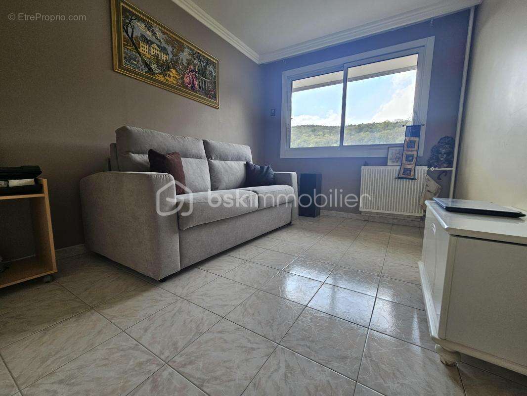 Appartement à FONTAINE