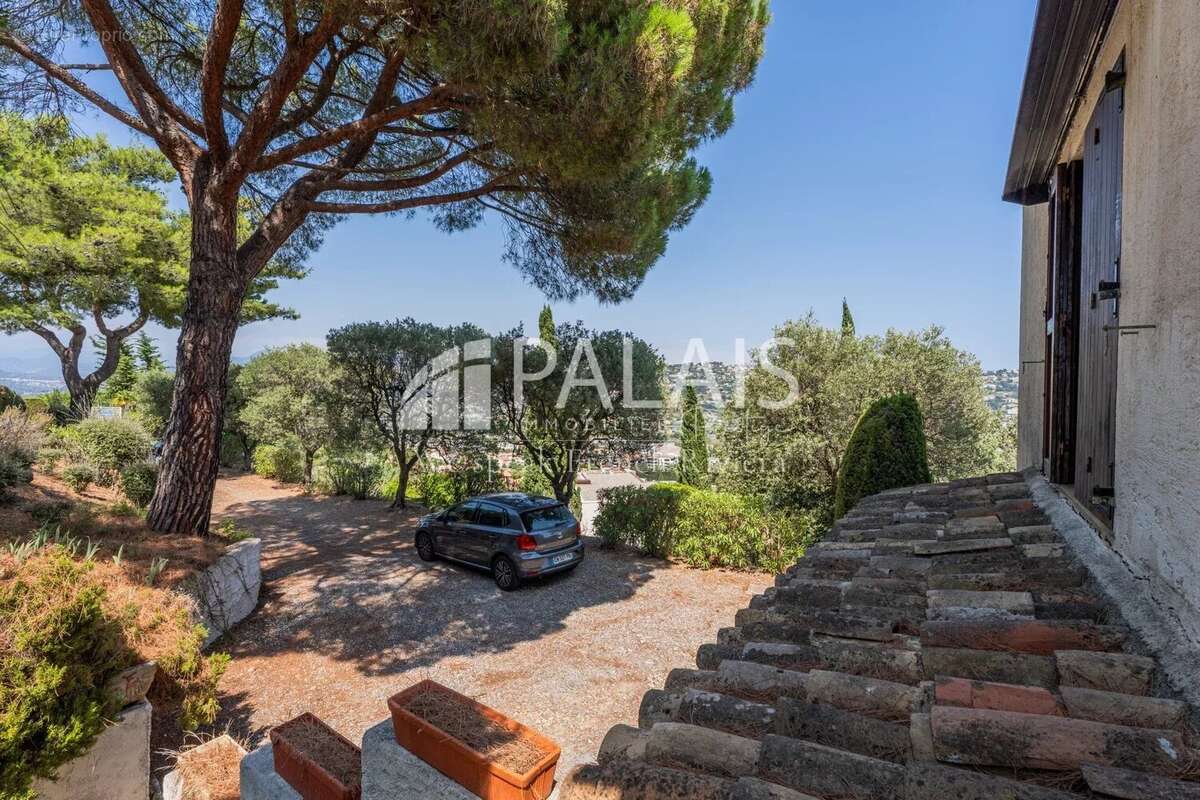 Maison - Saint-Laurent-du-Var -Les Pugets - photo 24